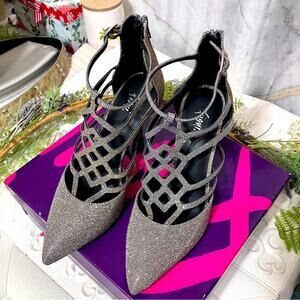 Metallic Glitter Golden Sparkle Cutout Crisscross Cocktail Heels, size 7.5